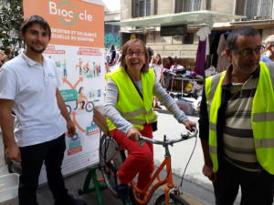 Catherine à vélo